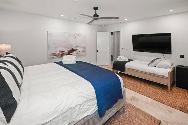 Bedroom, Interior, Recessed Lighting
