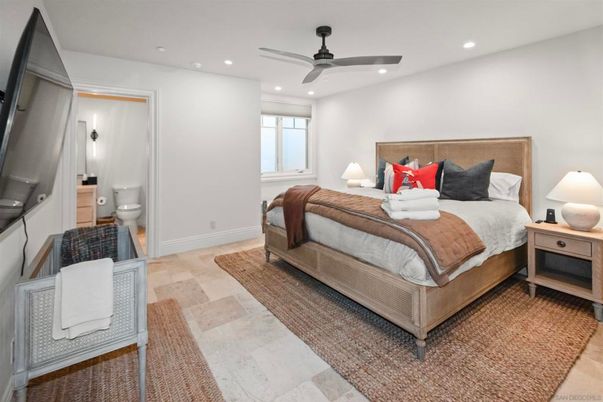 Bathroom, Bedroom, Interior, Recessed Lighting