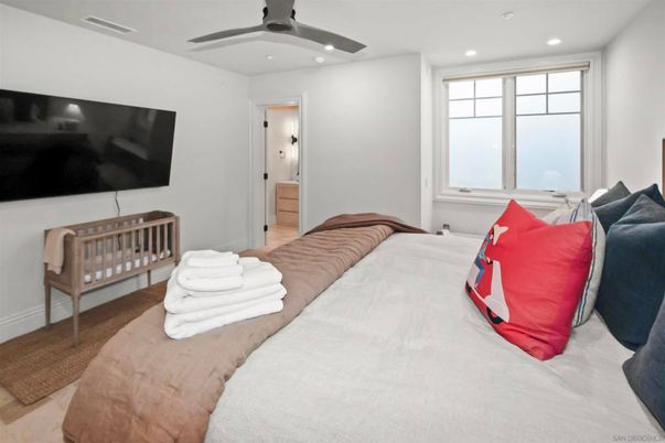 Bedroom, Interior, Recessed Lighting