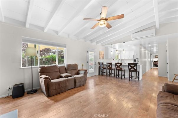 Interior, Kitchen, Living room, Pendant Lights, Wood Texture Flooring