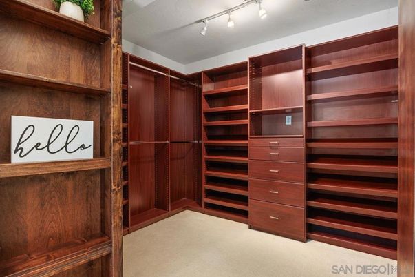 Interior, Walk-in Closets