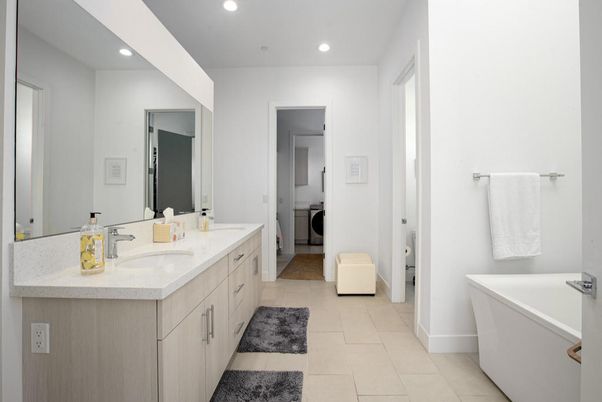 Bathroom, Dual Sink Vanities, Free Standing Baths, Interior, Recessed Lighting