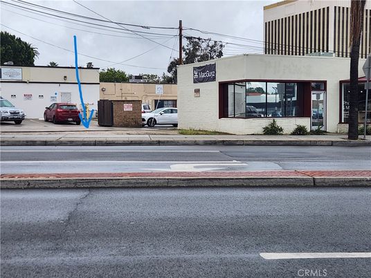 Exterior, Facade, None