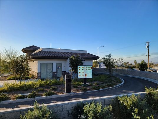 Exterior, Facade, Mediterranean