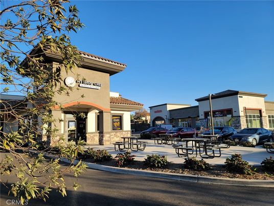 Exterior, Facade, Mediterranean
