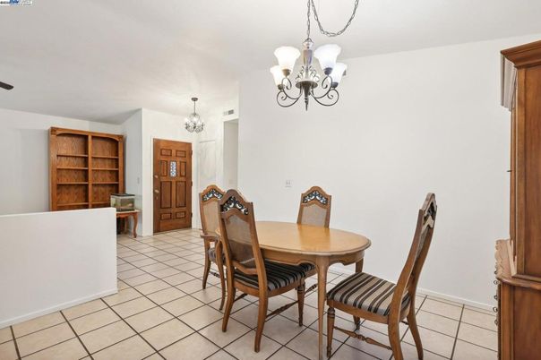 Chandelier, Dining room, Interior
