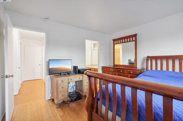 Bedroom, Home Office, Interior, Wood Texture Flooring