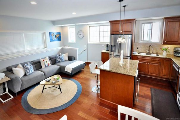 Interior, Kitchen, Living room, Pendant Lights, Recessed Lighting, Wood Texture Flooring