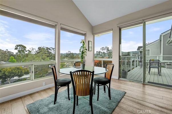Dining room, Interior, Sun Room, Water, Wood Texture Flooring