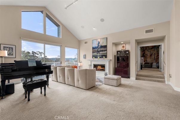 Fireplace, Interior, Living room, Piano, Recessed Lighting