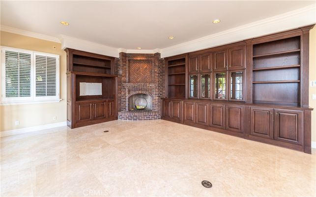 Empty room, Fireplace, Interior, Recessed Lighting
