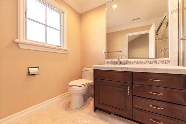 Bathroom, Interior, Recessed Lighting, Tile Countertops