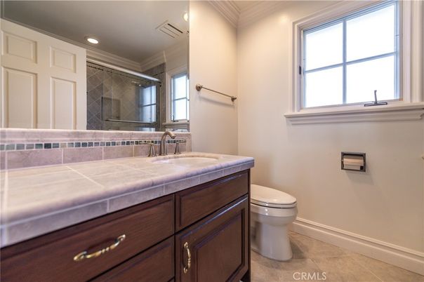 Bathroom, Interior, Recessed Lighting, Tile Countertops