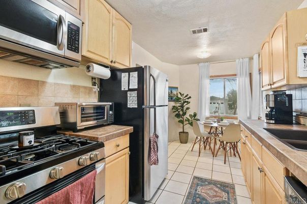 Dining room, Interior, Kitchen, Stainless Steel Appliances