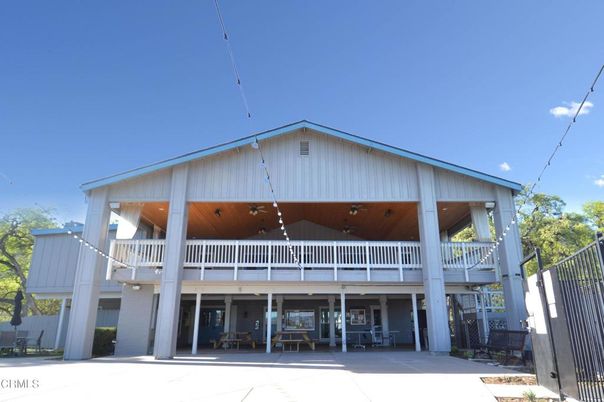 Exterior, Facade, None