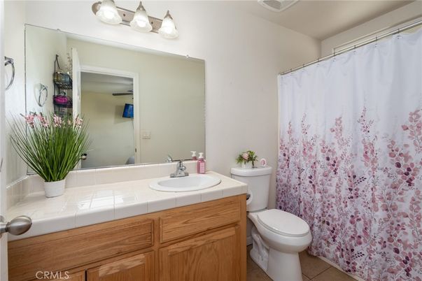 Bathroom, Interior, Tile Countertops