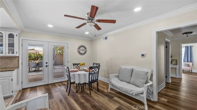 Dining room, Interior, Recessed Lighting, Wood Texture Flooring