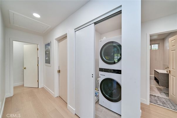 Interior, Recessed Lighting, Utility Closets, Washer, Wood Texture Flooring