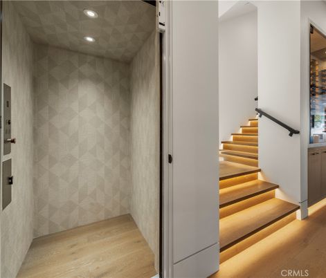 Interior, Recessed Lighting, Wood Texture Flooring