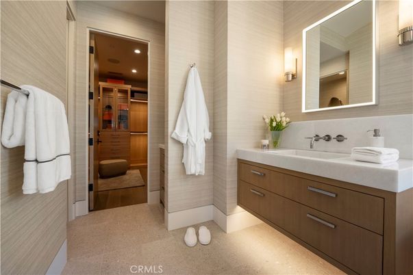 Bathroom, Dual Sink Vanities, Interior, Recessed Lighting, Walk-in Closets