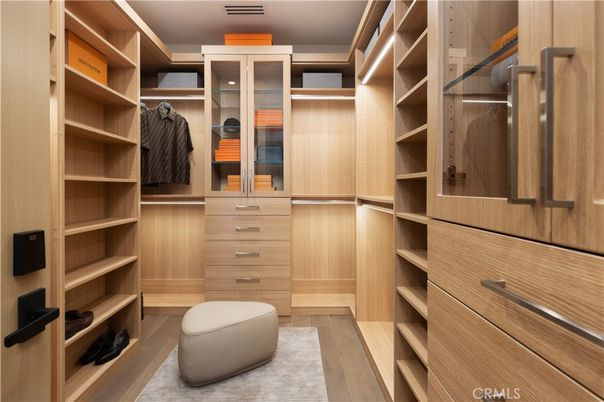 Interior, Walk-in Closets, Wood Texture Flooring
