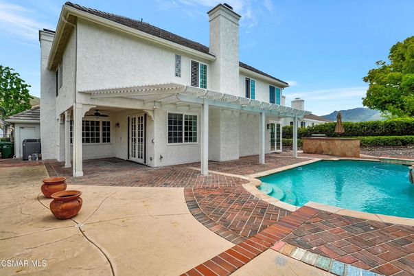 Exterior, Pool