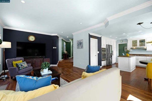Interior, Kitchen, Living room, Pendant Lights, Recessed Lighting, Stainless Steel Appliances, Wood Texture Flooring