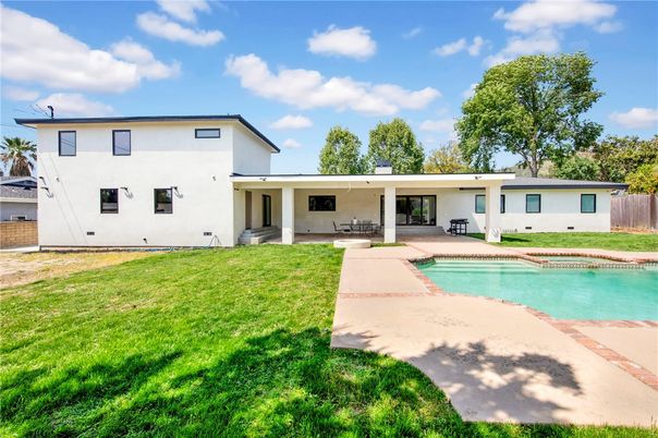 Backyard, Exterior, Pool