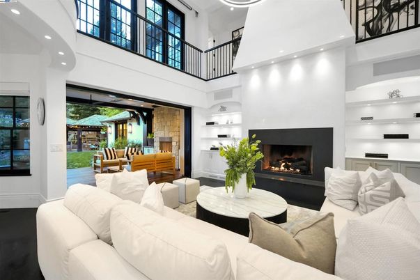 Fireplace, Interior, Living room, Recessed Lighting