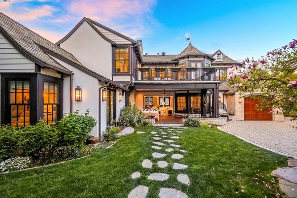 Backyard, Exterior, Facade, Tudor Revival