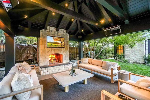 Exterior, Fireplace