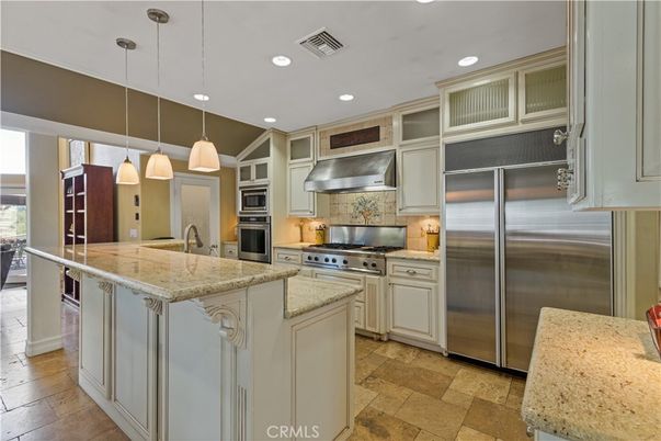 Interior, Kitchen, Pendant Lights, Recessed Lighting, Stainless Steel Appliances