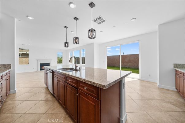 Fireplace, Interior, Kitchen, Pendant Lights, Recessed Lighting