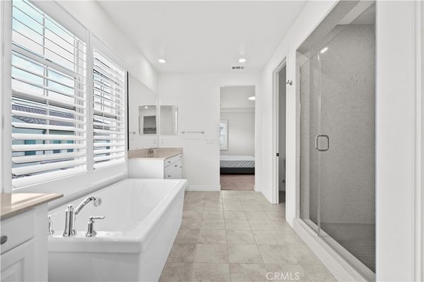 Bathroom, Bedroom, Glass Shower, Interior, Recessed Lighting