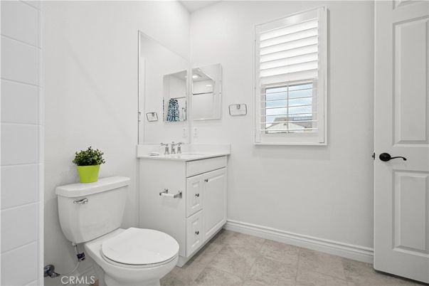 Bathroom, Bedroom, Glass Shower, Interior, Recessed Lighting
