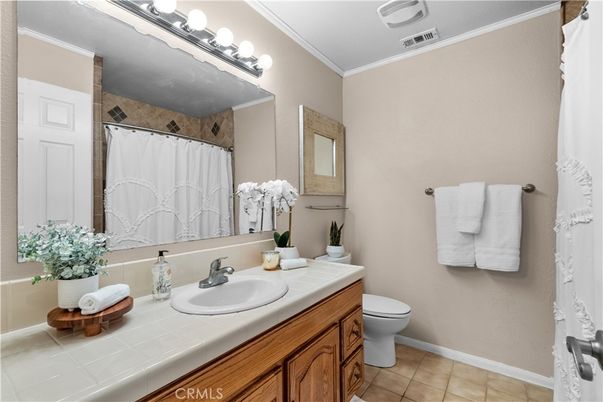 Bathroom, Interior, Tile Countertops