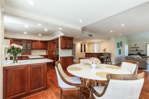 Dining room, Interior, Kitchen, Living room, Recessed Lighting, Wood Texture Flooring