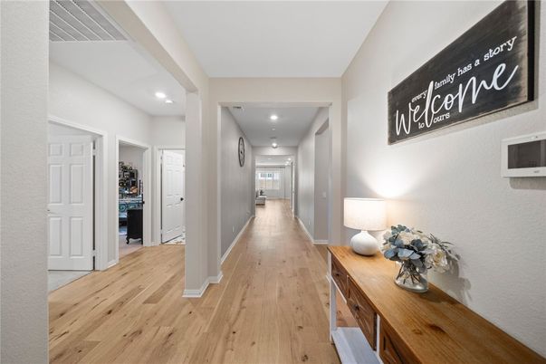 Interior, Recessed Lighting, Wood Texture Flooring