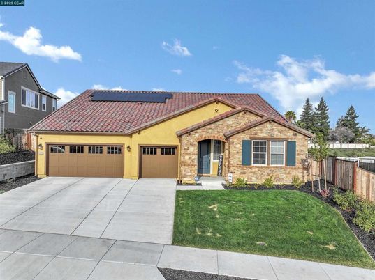 Attached, Exterior, Facade, Solar Panels, Mediterranean