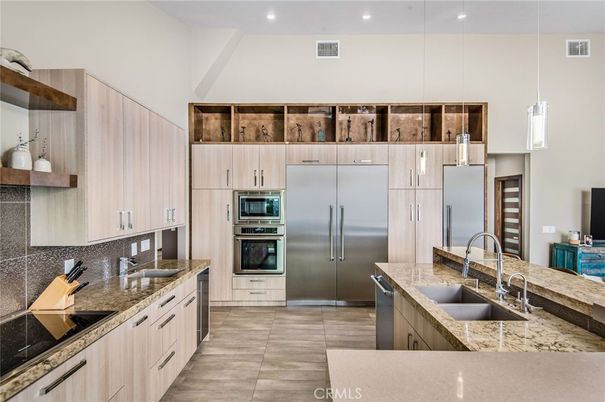 Interior, Kitchen, Pendant Lights, Recessed Lighting, Stainless Steel Appliances