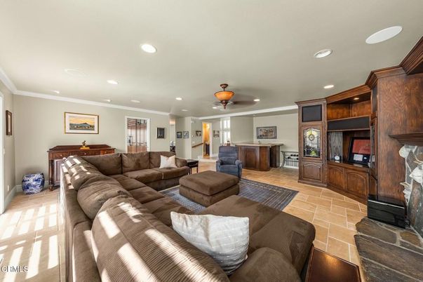 Fireplace, Interior, Living room, Recessed Lighting