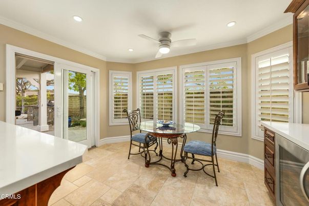 Dining room, Interior, Recessed Lighting