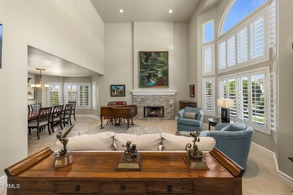 Chandelier, Dining room, Fireplace, Interior, Living room, Piano, Recessed Lighting