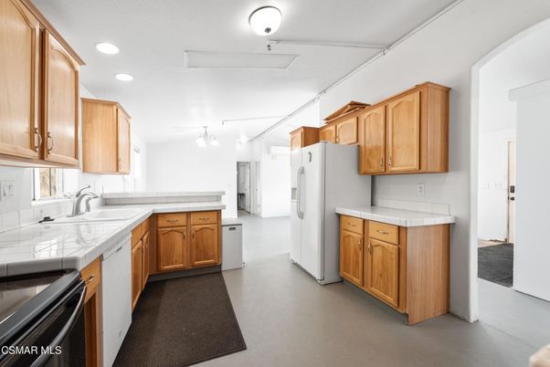 Interior, Kitchen, Recessed Lighting, Tile Countertops