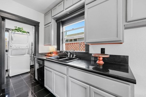 Interior, Kitchen, Washer