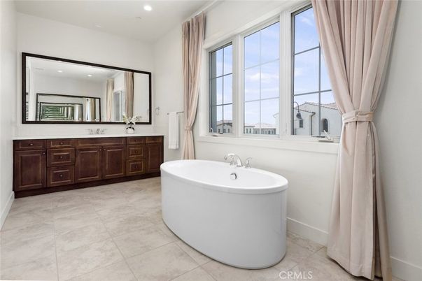 Bathroom, Dual Sink Vanities, Free Standing Baths, Interior, Recessed Lighting