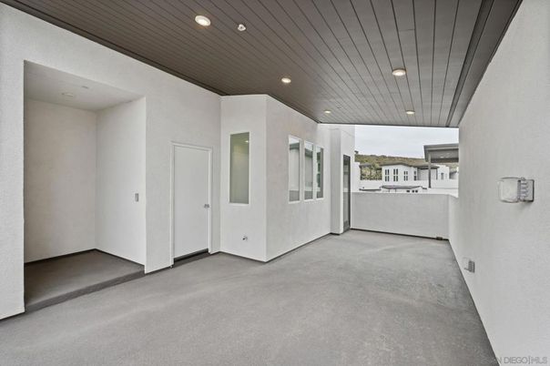 Exterior, Recessed Lighting