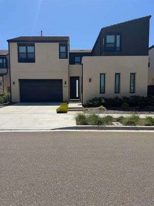 Attached, Exterior, Facade, Modern