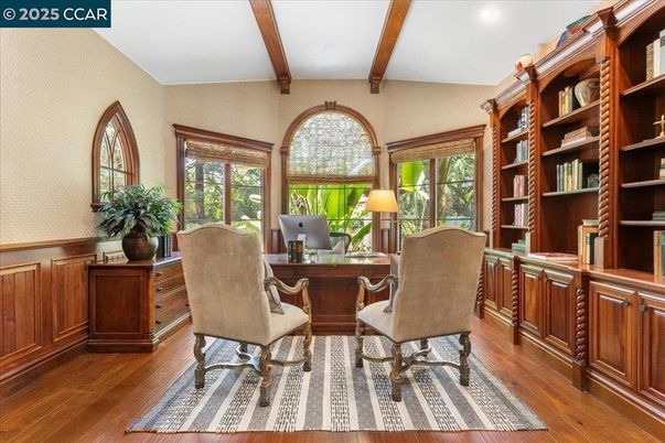 Home Office, Interior, Recessed Lighting, Wooden Beams, Wood Texture Flooring