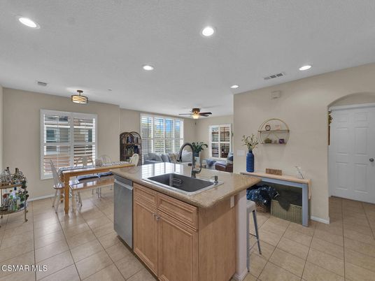 Dining room, Interior, Kitchen, Recessed Lighting